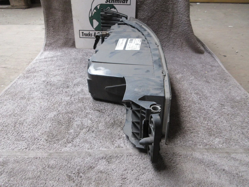 Volvo 82140763 MISTLAMP VOLVO FH SERIE EURO 6 - مصباح الضباب - شاحنة: صور 3 Volvo 82140763 MISTLAMP VOLVO FH SERIE EURO 6 - مصباح الضباب - شاحنة: صور 3