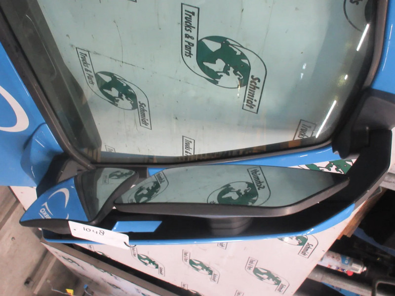 Volvo 84235902 DEUR RECHTS VOLVO FM 330 MODEL 2023 NIEUWE TYPE - باب و قطع الغيار - شاحنة: صور 3 Volvo 84235902 DEUR RECHTS VOLVO FM 330 MODEL 2023 NIEUWE TYPE - باب و قطع الغيار - شاحنة: صور 3