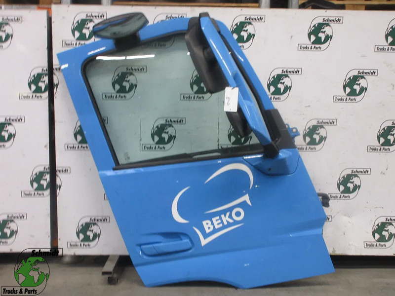 Volvo 84235902 DEUR RECHTS VOLVO FM 330 MODEL 2023 NIEUWE TYPE - باب و قطع الغيار - شاحنة: صور 1 Volvo 84235902 DEUR RECHTS VOLVO FM 330 MODEL 2023 NIEUWE TYPE - باب و قطع الغيار - شاحنة: صور 1