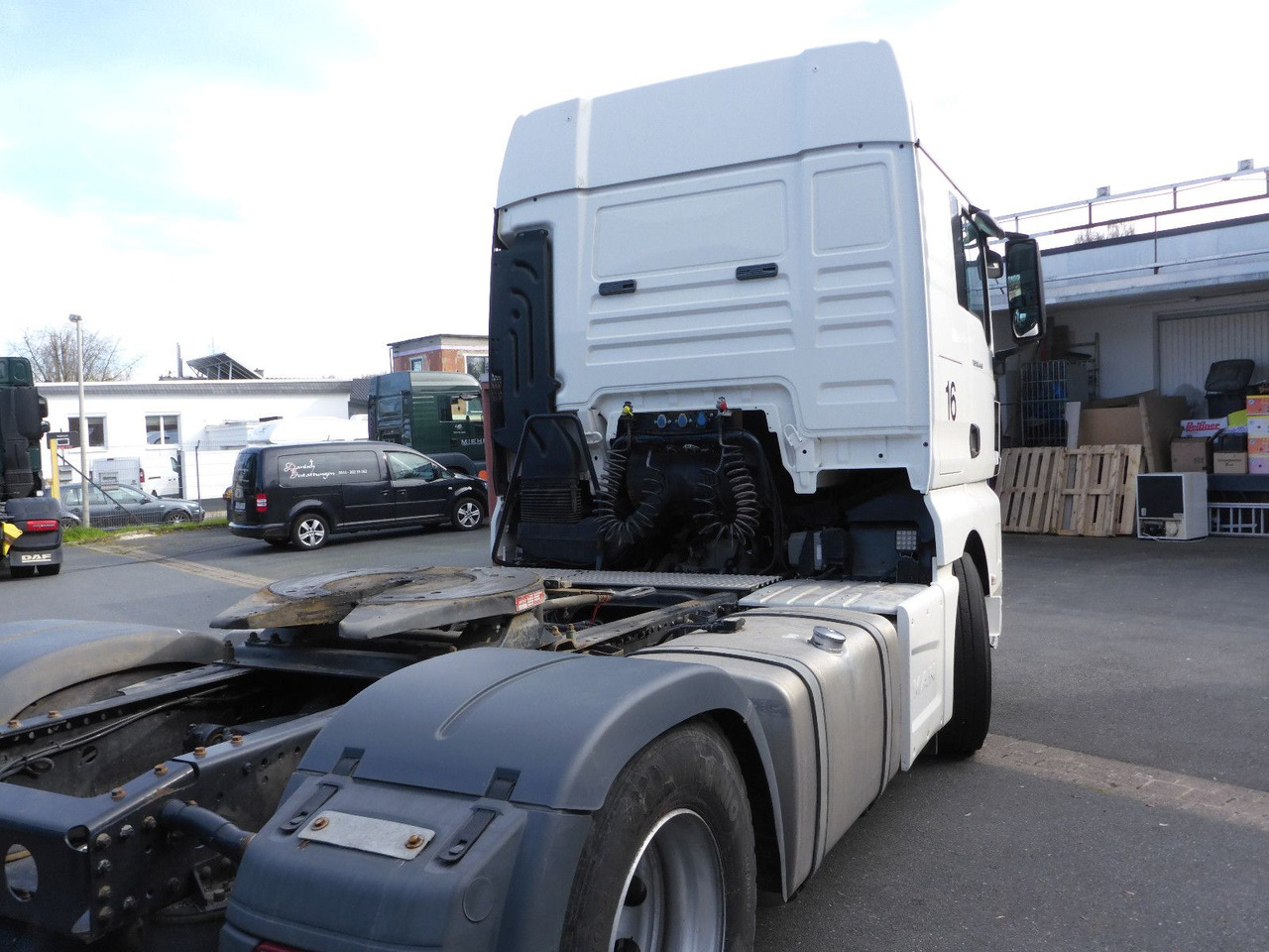 MAN TGX 18.440 Kipphydraulik + Fernverkehr - شاحنة جرار: صور 4 MAN TGX 18.440 Kipphydraulik + Fernverkehr - شاحنة جرار: صور 4