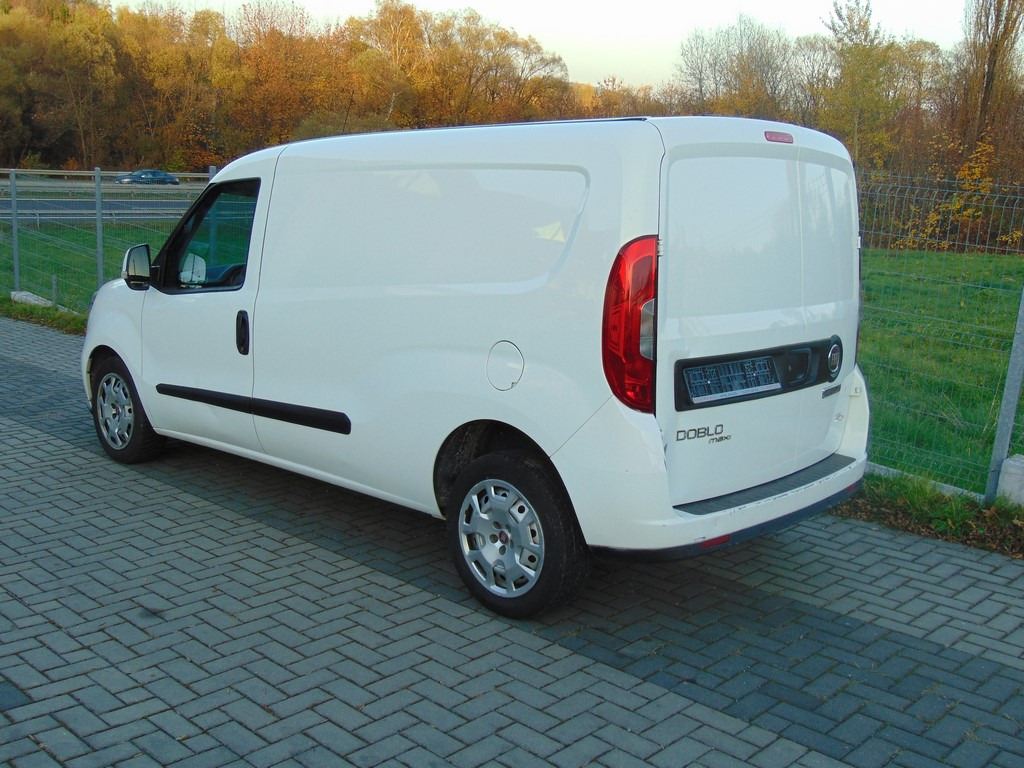 FIAT Doblo 1,6 MultiJet 105KM MAXI MAX - فان المدمجة: صور 3 FIAT Doblo 1,6 MultiJet 105KM MAXI MAX - فان المدمجة: صور 3