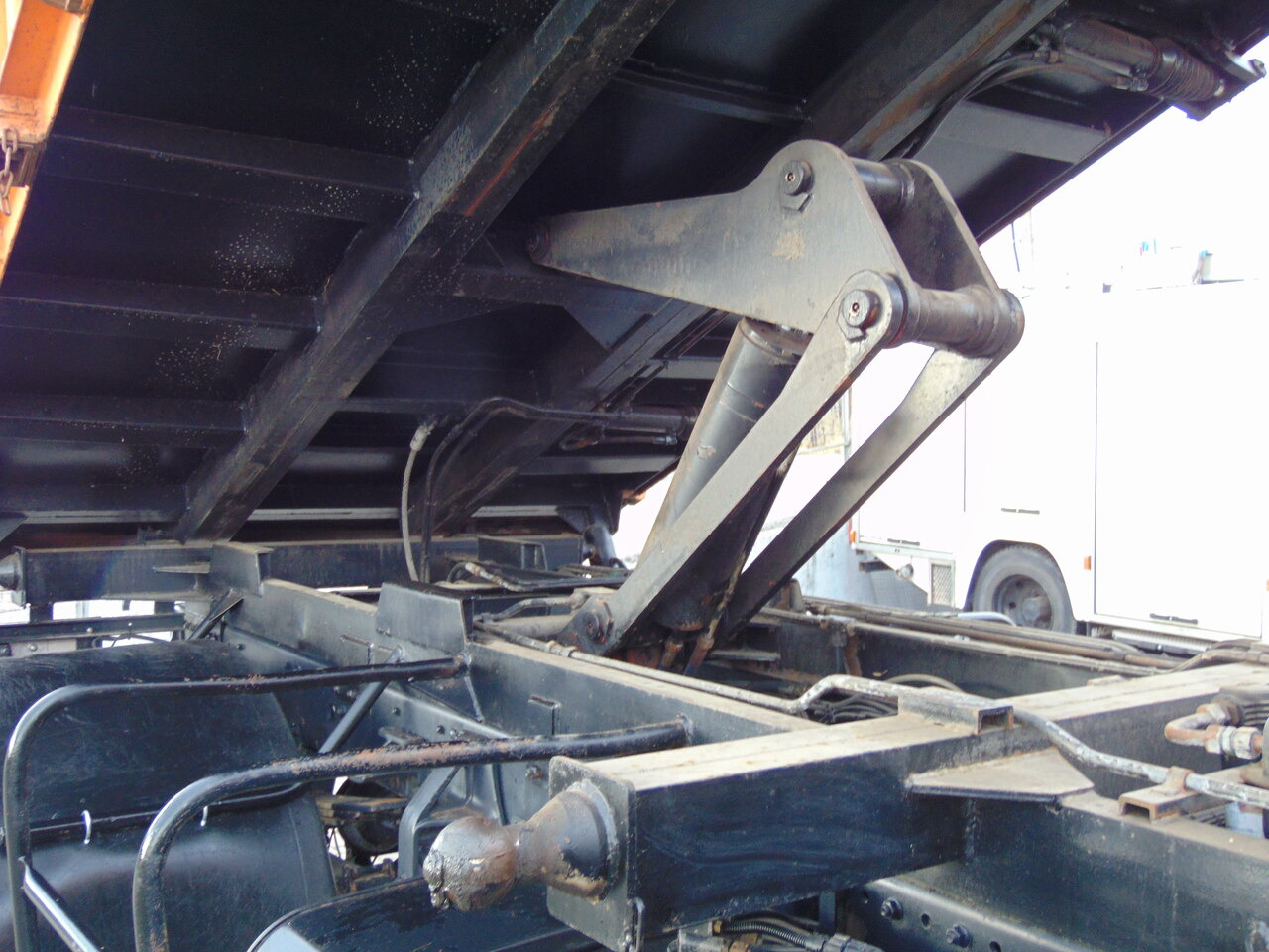 قلابات MAN 18-224 4x4 KIPER: صور 14