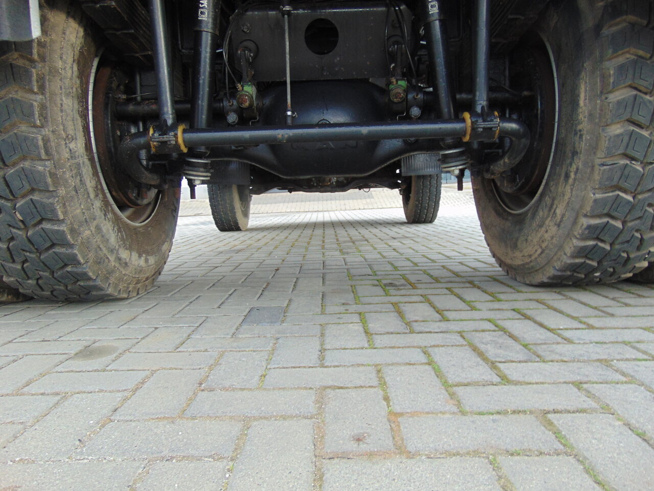 قلابات MAN 18-224 4x4 KIPER: صور 18