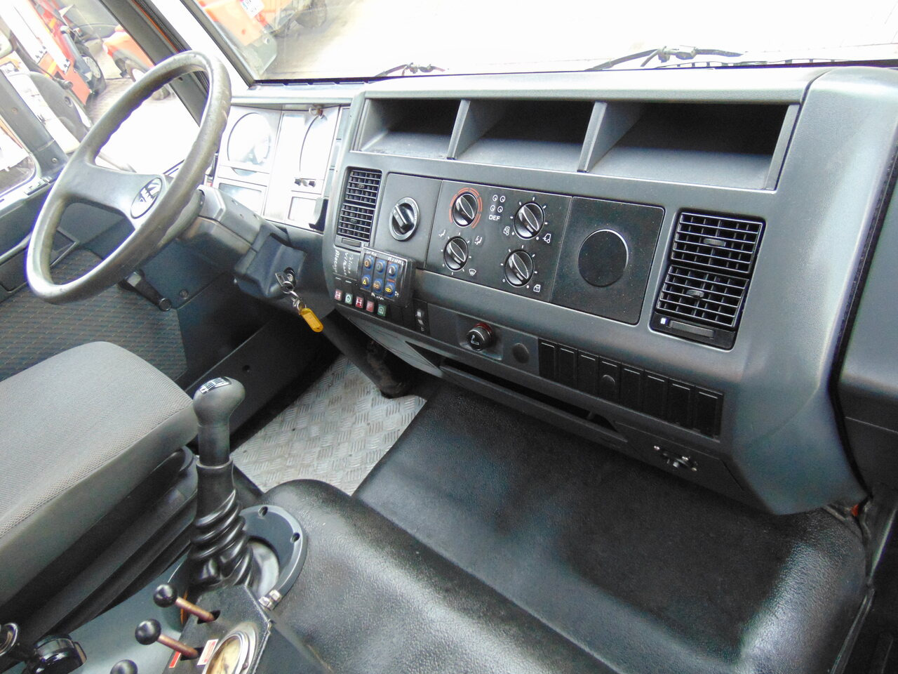 قلابات MAN 18-224 4x4 KIPER: صور 21