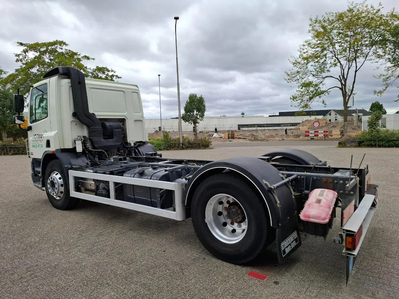 DAF CF75-250 / ADR / ONLY:320740 KM / PTO / INLINER / ALCOA / GOOD CONDITION / MANUAL / EURO-5 / 2011 - الشاسيه شاحنة: صور 3 DAF CF75-250 / ADR / ONLY:320740 KM / PTO / INLINER / ALCOA / GOOD CONDITION / MANUAL / EURO-5 / 2011 - الشاسيه شاحنة: صور 3