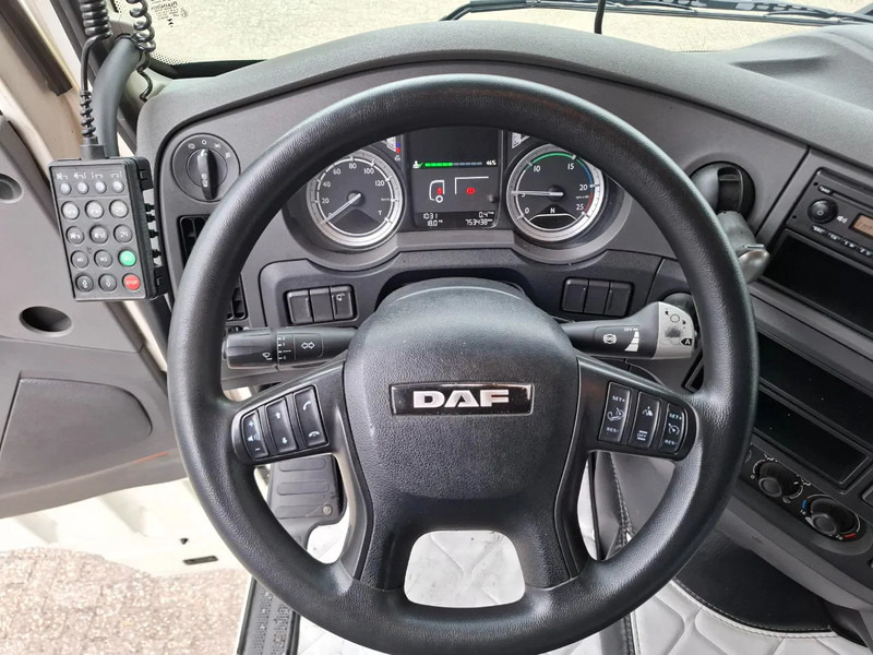 شاحنة جرار DAF XF106-460 / DEB / TUV:20-01-2026 / 753438 KM / FRIDGE / ACC / LWDS / GEN2 V2 TACHO / ALCOA / AUTOMATIC / EURO-6 / 2017: صور 13
