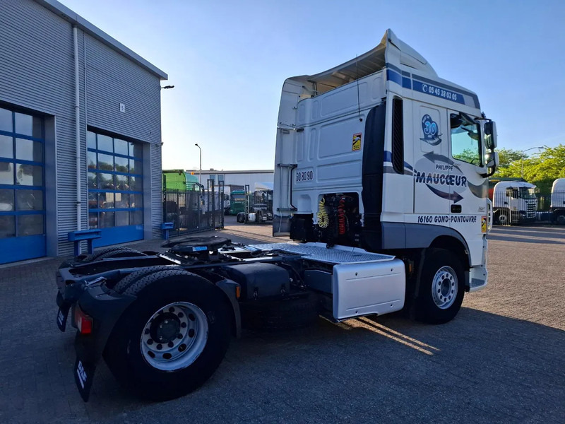 DAF XF106-460 / INTARDER / DEB / MANUAL / AIRCO / CLEAN TRUCK / EURO-6 / 2014 - شاحنة جرار: صور 5 DAF XF106-460 / INTARDER / DEB / MANUAL / AIRCO / CLEAN TRUCK / EURO-6 / 2014 - شاحنة جرار: صور 5