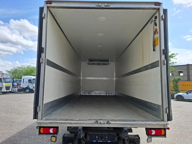 Iveco EuroCargo 120 / COOL TRUCK / CARRIER XARIOS 600 / PLATFORM 2000KG / ONLY:340634 KM / AIRCO / MANUAL / EURO-6 / 2014 - متساوي شاحنة: صور 5 Iveco EuroCargo 120 / COOL TRUCK / CARRIER XARIOS 600 / PLATFORM 2000KG / ONLY:340634 KM / AIRCO / MANUAL / EURO-6 / 2014 - متساوي شاحنة: صور 5