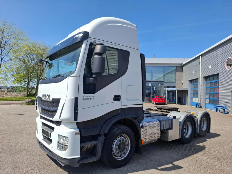 Iveco Stralis 440 / HYDRAULICS / BOOGIE / FRIDGE / 2XBED / 620664 KM / AIRCO / AUTOMATIC / EURO-6 / 2015 - شاحنة جرار: صور 1 Iveco Stralis 440 / HYDRAULICS / BOOGIE / FRIDGE / 2XBED / 620664 KM / AIRCO / AUTOMATIC / EURO-6 / 2015 - شاحنة جرار: صور 1