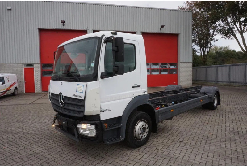 Mercedes-Benz ATEGO 1221 / ENGINE RUNNING / ONLY:253095 KM / AUTOMATIC / EURO-6 / 2017 - الشاسيه شاحنة: صور 1 Mercedes-Benz ATEGO 1221 / ENGINE RUNNING / ONLY:253095 KM / AUTOMATIC / EURO-6 / 2017 - الشاسيه شاحنة: صور 1