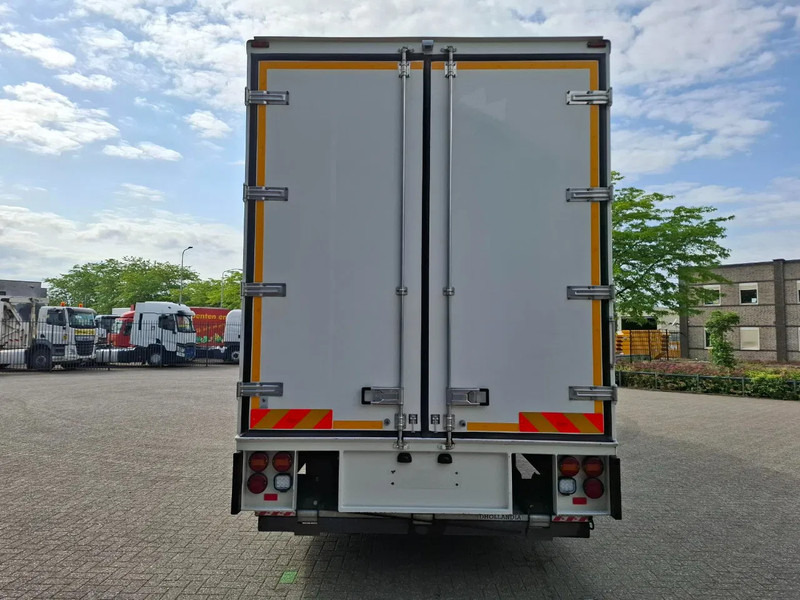 Mercedes-Benz Actros 1843 / GERMAN FLOWER TRUCK / 162021 KM / ISOLATED BOX / COOL & HEATED / NAVI / PLATFORM 1500 KG / TOP CONDITION / FULL-AI - شاحنات طعام: صور 4 Mercedes-Benz Actros 1843 / GERMAN FLOWER TRUCK / 162021 KM / ISOLATED BOX / COOL & HEATED / NAVI / PLATFORM 1500 KG / TOP CONDITION / FULL-AI - شاحنات طعام: صور 4