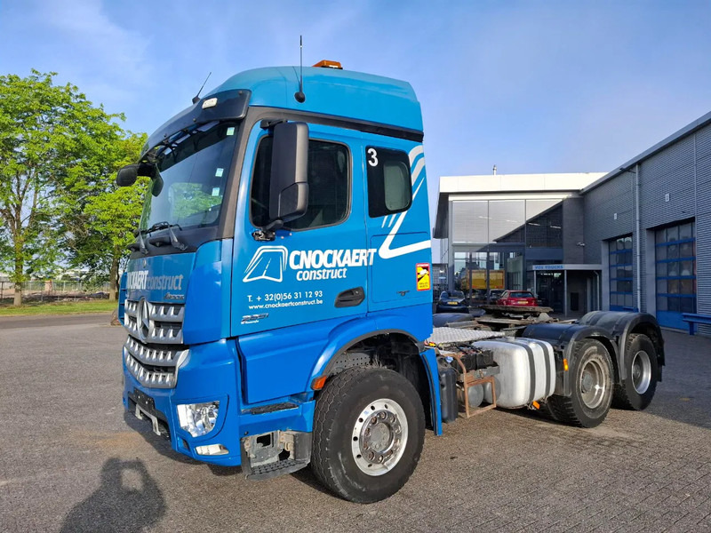 Mercedes-Benz Arocs 2851 / 6X4 / HYDRAULICS / BIG AXLE / ALCOA / AIRCO / AUTOMATIC / EURO-6 / 2015 - شاحنة جرار: صور 1 Mercedes-Benz Arocs 2851 / 6X4 / HYDRAULICS / BIG AXLE / ALCOA / AIRCO / AUTOMATIC / EURO-6 / 2015 - شاحنة جرار: صور 1