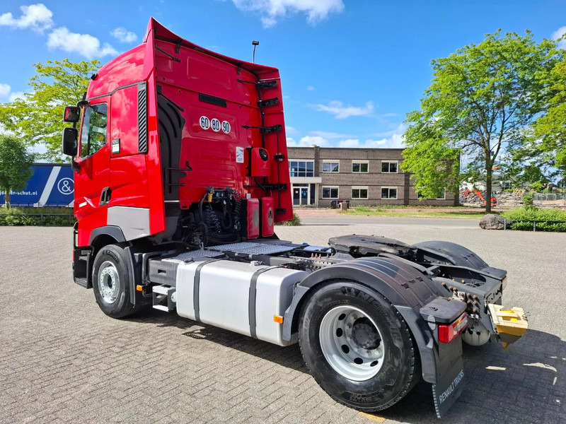Renault T520 / RETARDER / DOUBLE TANK / TUV:19-03-2026 / PARKCOOL / ACC / LWDS / FRIDGE / AUTOMATIC / EURO-6 / 2019 - شاحنة جرار: صور 3 Renault T520 / RETARDER / DOUBLE TANK / TUV:19-03-2026 / PARKCOOL / ACC / LWDS / FRIDGE / AUTOMATIC / EURO-6 / 2019 - شاحنة جرار: صور 3