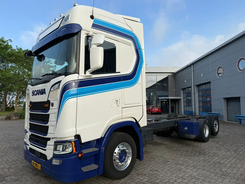 Scania NGS S500 / NL TRUCK / TUV:11-03-2026 / PARKCOOL / DOUBLE TANK / LEATHER / ALCOA / AUTOMATIC / EURO-6 / 2018 - الشاسيه شاحنة: صور 1 Scania NGS S500 / NL TRUCK / TUV:11-03-2026 / PARKCOOL / DOUBLE TANK / LEATHER / ALCOA / AUTOMATIC / EURO-6 / 2018 - الشاسيه شاحنة: صور 1