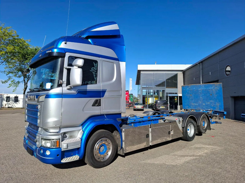 Scania R580 V8 / RETARDER / LIFT+LENKACHSE / FULL-AIR / PLATFORM 2000 KG / LEATHER / AIRCO / AUTOMATIC / EURO-6 / 2015 - الشاسيه شاحنة: صور 1 Scania R580 V8 / RETARDER / LIFT+LENKACHSE / FULL-AIR / PLATFORM 2000 KG / LEATHER / AIRCO / AUTOMATIC / EURO-6 / 2015 - الشاسيه شاحنة: صور 1