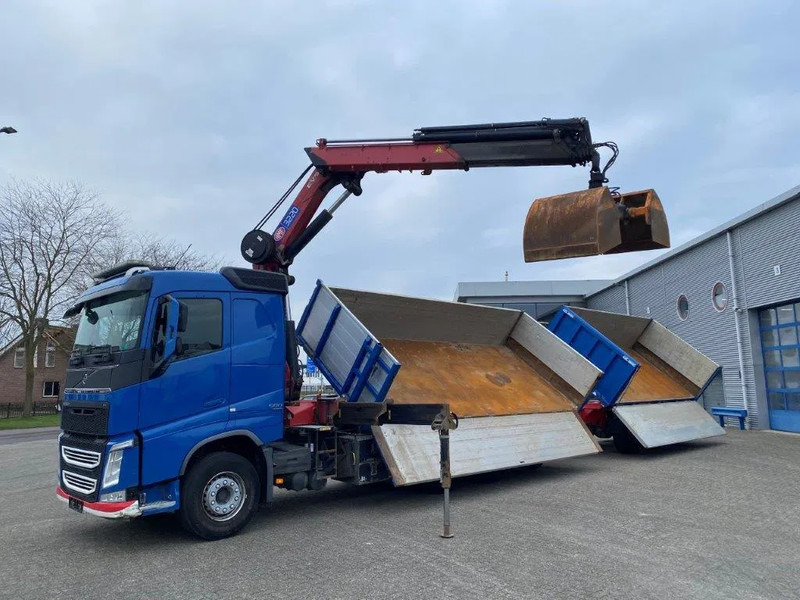 Volvo FH4-500 / HMF 3220K-RC / REMOTE / ROTATOR / 3SIDE TIPPER / DYNAMIC STEERING / ONLY:302623 KM / AUTOMATIC / EURO-6 / 2017 - شاحنة كرين: صور 2 Volvo FH4-500 / HMF 3220K-RC / REMOTE / ROTATOR / 3SIDE TIPPER / DYNAMIC STEERING / ONLY:302623 KM / AUTOMATIC / EURO-6 / 2017 - شاحنة كرين: صور 2