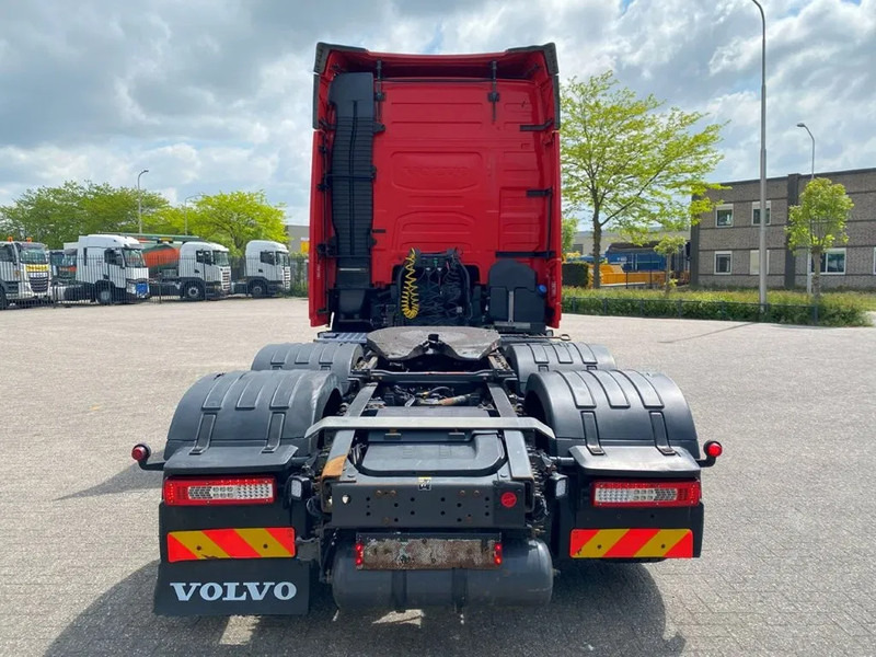 Volvo FH4-500 / VEB+ / 6X2 / ACC / FRIDGE / AUTOMATIC / EURO-6 / 2018 - شاحنة جرار: صور 4 Volvo FH4-500 / VEB+ / 6X2 / ACC / FRIDGE / AUTOMATIC / EURO-6 / 2018 - شاحنة جرار: صور 4