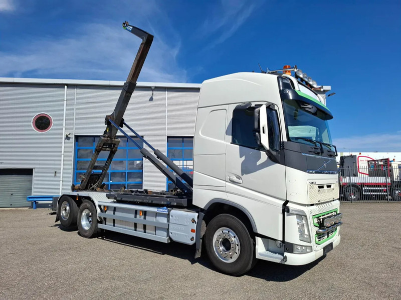 Volvo FH4-500 / VEB+ / HOOK 22 TON / LIFT+LENKACHSE / TUV:02-02-2026 / FULL-AIR / LWDS / NAVI / ALCOA / AUTOMATIC / EURO-6 / 2017 - شاحنة ذات الخطاف: صور 3 Volvo FH4-500 / VEB+ / HOOK 22 TON / LIFT+LENKACHSE / TUV:02-02-2026 / FULL-AIR / LWDS / NAVI / ALCOA / AUTOMATIC / EURO-6 / 2017 - شاحنة ذات الخطاف: صور 3