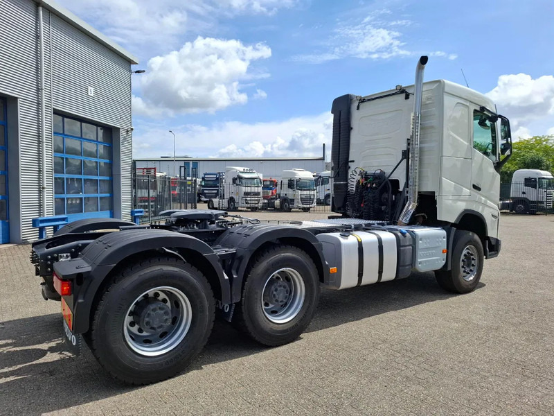 Volvo FH5-500 / 6X4 / RETARDER / HYDRAULICS / ONLY:46190 KM / BIG AXLE / VEB+ / ACC / LWDS / TOP CONDITION / AUTOMATIC / EURO-6 / 2023 - شاحنة جرار: صور 4 Volvo FH5-500 / 6X4 / RETARDER / HYDRAULICS / ONLY:46190 KM / BIG AXLE / VEB+ / ACC / LWDS / TOP CONDITION / AUTOMATIC / EURO-6 / 2023 - شاحنة جرار: صور 4