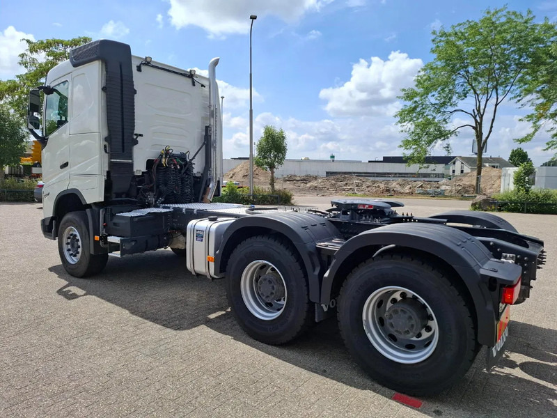Volvo FH5-500 / 6X4 / RETARDER / HYDRAULICS / ONLY:46190 KM / BIG AXLE / VEB+ / ACC / LWDS / TOP CONDITION / AUTOMATIC / EURO-6 / 2023 - شاحنة جرار: صور 3 Volvo FH5-500 / 6X4 / RETARDER / HYDRAULICS / ONLY:46190 KM / BIG AXLE / VEB+ / ACC / LWDS / TOP CONDITION / AUTOMATIC / EURO-6 / 2023 - شاحنة جرار: صور 3