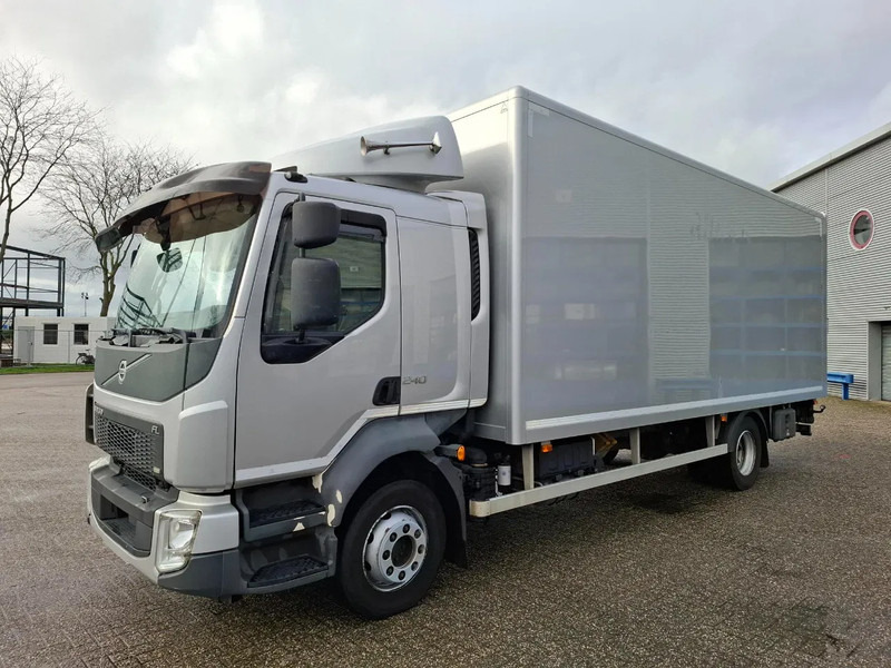 Volvo FL 240 / ONLY:340697 KM / BIG PLATFORM 2TON / TUV:29-01-2026 / LWDS / NAVI / SIDE DOOR / AUTOMATIC / EURO-6 / 2018 - بصندوق مغلق شاحنة: صور 1 Volvo FL 240 / ONLY:340697 KM / BIG PLATFORM 2TON / TUV:29-01-2026 / LWDS / NAVI / SIDE DOOR / AUTOMATIC / EURO-6 / 2018 - بصندوق مغلق شاحنة: صور 1