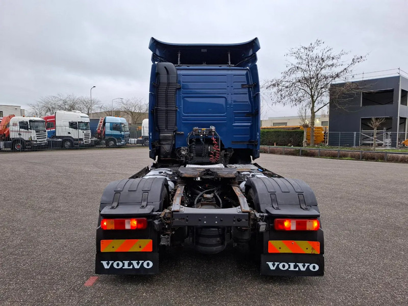 Volvo FM11-410 / VEB / DOUBLE TANK / FULL SPOILER / AIRCO / AUTOMATIC / EURO-6 / 2015 - شاحنة جرار: صور 4 Volvo FM11-410 / VEB / DOUBLE TANK / FULL SPOILER / AIRCO / AUTOMATIC / EURO-6 / 2015 - شاحنة جرار: صور 4