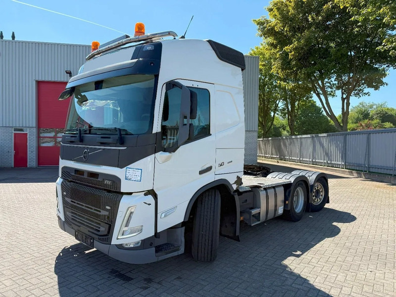 Volvo FM5-500 / ENGINE RUNNING / HYDRAULICS / DYNAMIC STEERING / ONLY:228169 KM / FULL-AIR / LIFT+LENKACHSE / VEB+ / ACC / LWDS / AUTO - شاحنة جرار: صور 1 Volvo FM5-500 / ENGINE RUNNING / HYDRAULICS / DYNAMIC STEERING / ONLY:228169 KM / FULL-AIR / LIFT+LENKACHSE / VEB+ / ACC / LWDS / AUTO - شاحنة جرار: صور 1