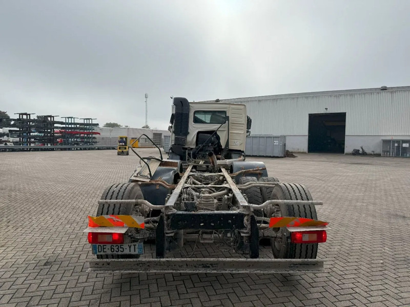 Volvo FMX 450 / ENGINE RUNNING / 8X4 / VEB / ONLY:260642 KM / PTO / LIFT+LENKACHSE / ALCOA / AUTOMATIC / EURO-6 / 2014 - الشاسيه شاحنة: صور 4 Volvo FMX 450 / ENGINE RUNNING / 8X4 / VEB / ONLY:260642 KM / PTO / LIFT+LENKACHSE / ALCOA / AUTOMATIC / EURO-6 / 2014 - الشاسيه شاحنة: صور 4