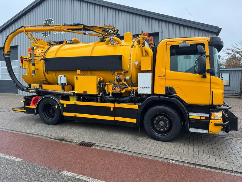 Scania P270 DB4x2 Saug- / Druck / HD Pump - فراغ شاحنة: صور 5 Scania P270 DB4x2 Saug- / Druck / HD Pump - فراغ شاحنة: صور 5