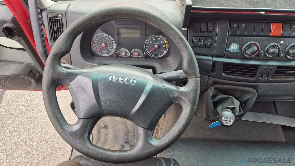 IVECO EUROCARGO ML 140E28 EURO 5 - valník s plachtou + hydraulické čelo 1,5 t - شاحنة ستارة: صور 5 IVECO EUROCARGO ML 140E28 EURO 5 - valník s plachtou + hydraulické čelo 1,5 t - شاحنة ستارة: صور 5