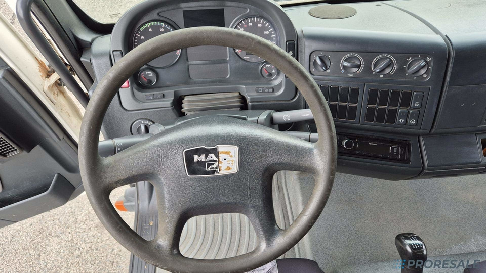 MAN TGL 12.180 4x2 BB EURO 3 - Hákový nosič kontejnerů - شاحنة ذات الخطاف: صور 5 MAN TGL 12.180 4x2 BB EURO 3 - Hákový nosič kontejnerů - شاحنة ذات الخطاف: صور 5