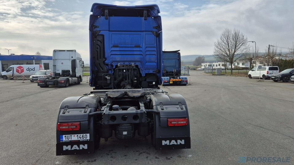 MAN TGX 18.510 XLX EURO 6 - شاحنة جرار: صور 3 MAN TGX 18.510 XLX EURO 6 - شاحنة جرار: صور 3