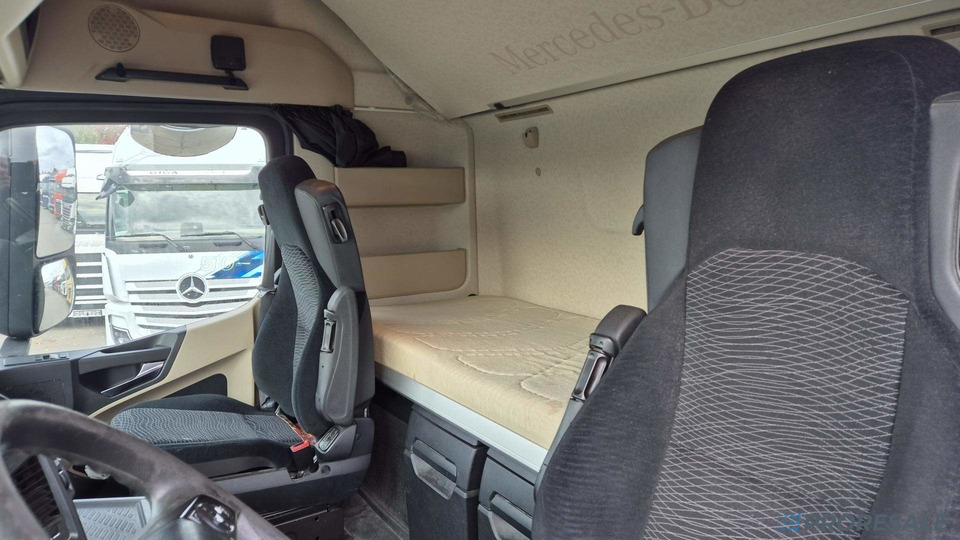 MERCEDES-BENZ ACTROS 1845 LS BIG SPACE EURO 6 - شاحنة جرار: صور 5 MERCEDES-BENZ ACTROS 1845 LS BIG SPACE EURO 6 - شاحنة جرار: صور 5