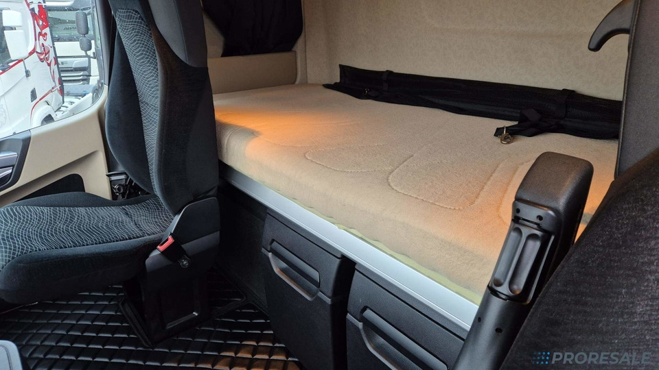 MERCEDES-BENZ ACTROS 1851 GIGA EURO 6 - شاحنة جرار: صور 5 MERCEDES-BENZ ACTROS 1851 GIGA EURO 6 - شاحنة جرار: صور 5