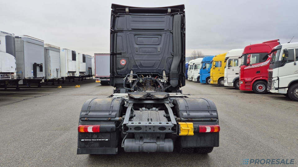 MERCEDES-BENZ ACTROS 1851 GIGA EURO 6 - شاحنة جرار: صور 3 MERCEDES-BENZ ACTROS 1851 GIGA EURO 6 - شاحنة جرار: صور 3