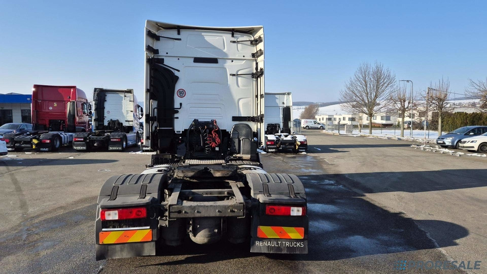 RENAULT T480 HIGH LOW DECK EURO 6 - شاحنة جرار: صور 3 RENAULT T480 HIGH LOW DECK EURO 6 - شاحنة جرار: صور 3
