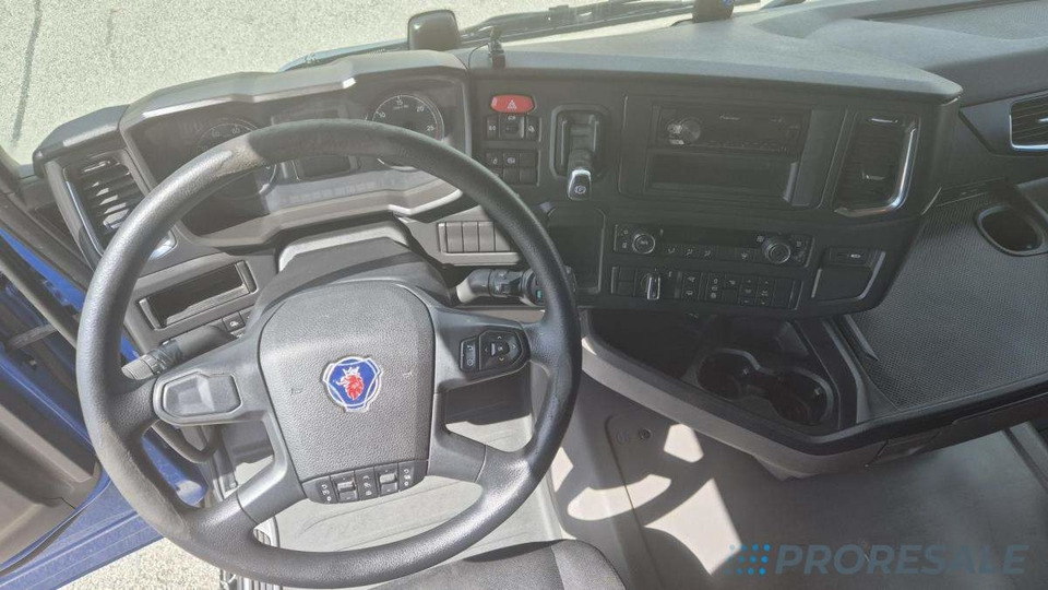 SCANIA R450 N323 LOW DECK EURO 6 - شاحنة جرار: صور 4 SCANIA R450 N323 LOW DECK EURO 6 - شاحنة جرار: صور 4
