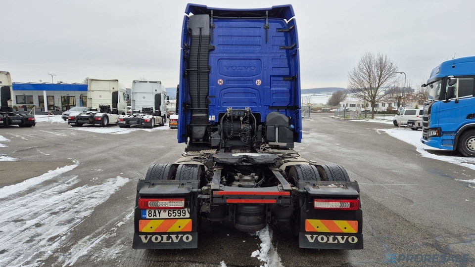 VOLVO FH 500 4X2 LOW DECK EURO 6 - شاحنة جرار: صور 3 VOLVO FH 500 4X2 LOW DECK EURO 6 - شاحنة جرار: صور 3