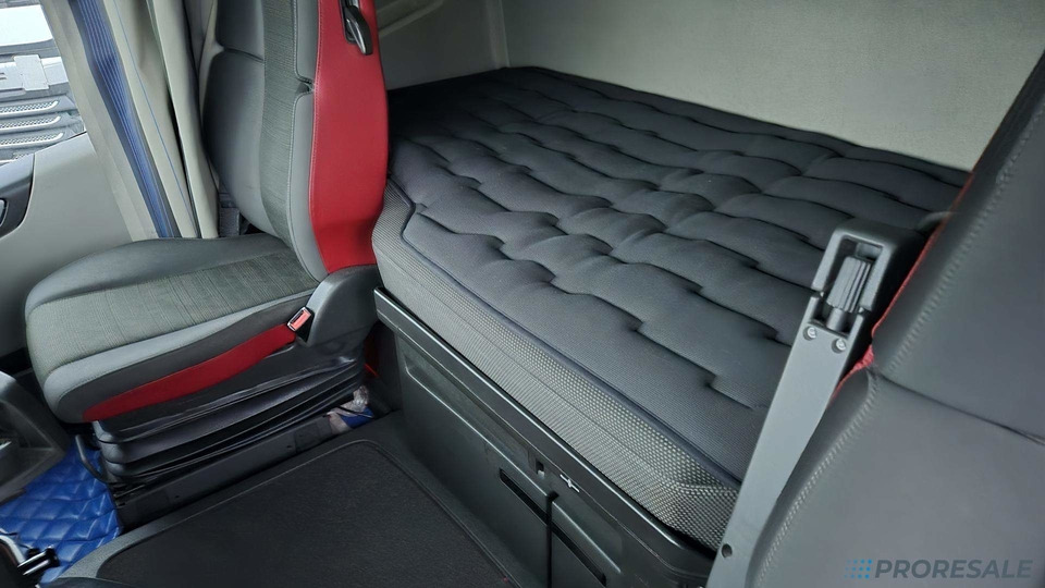 VOLVO FH 500 GLOBE XL EURO 6 - شاحنة جرار: صور 5 VOLVO FH 500 GLOBE XL EURO 6 - شاحنة جرار: صور 5