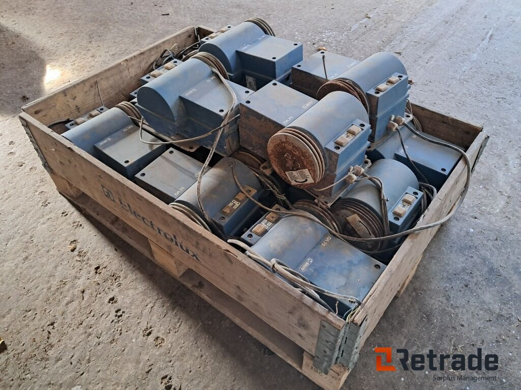 13 stk Spjældmotorer Da 75-1 - الآلات والماكينات الزراعية: صور 4 13 stk Spjældmotorer Da 75-1 - الآلات والماكينات الزراعية: صور 4