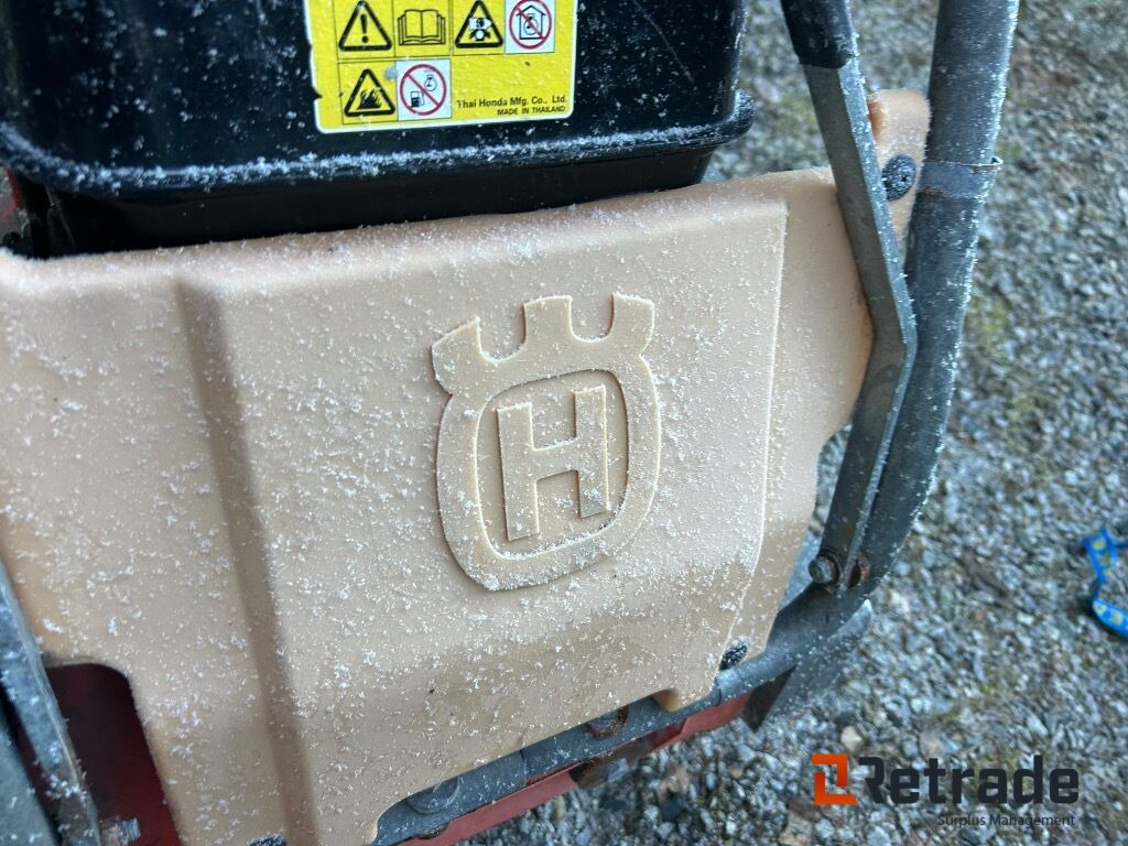 Asfalt sag Husqvarna FS 413 - آلات البناء: صور 5 Asfalt sag Husqvarna FS 413 - آلات البناء: صور 5