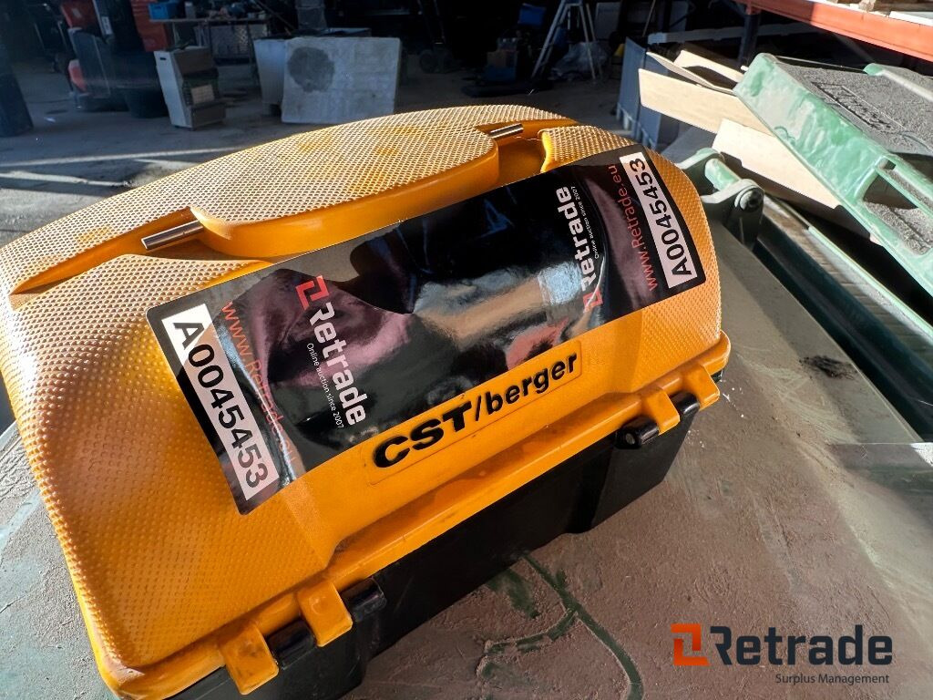 CST/berger 32X laser - معدات البناء: صور 2 CST/berger 32X laser - معدات البناء: صور 2