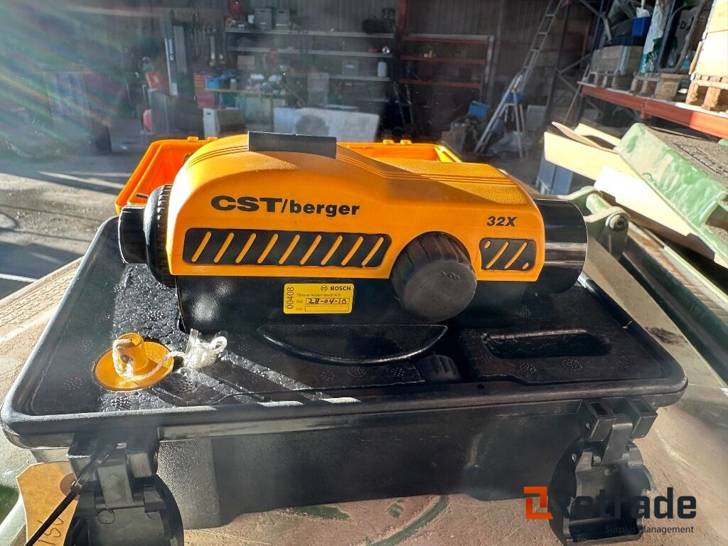 CST/berger 32X laser - معدات البناء: صور 3 CST/berger 32X laser - معدات البناء: صور 3