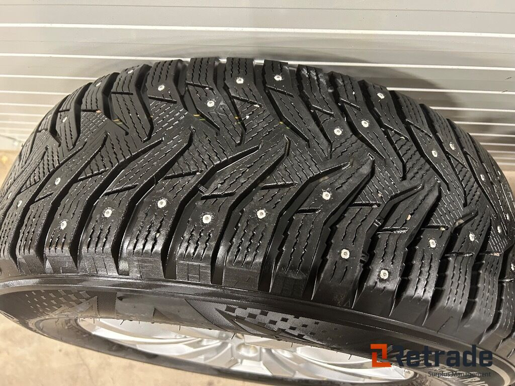 Däck Kumho Wintercraft SUV WS3 Till VW Amarok - معدات البناء: صور 3 Däck Kumho Wintercraft SUV WS3 Till VW Amarok - معدات البناء: صور 3