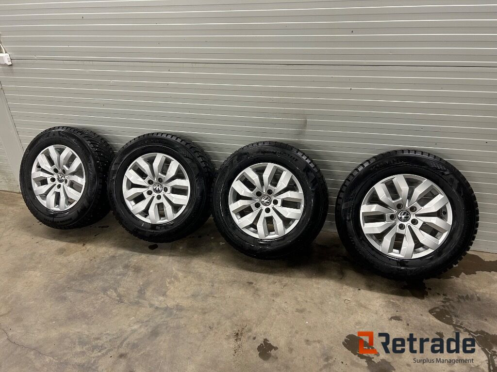 Däck Kumho Wintercraft SUV WS3 Till VW Amarok - معدات البناء: صور 1 Däck Kumho Wintercraft SUV WS3 Till VW Amarok - معدات البناء: صور 1