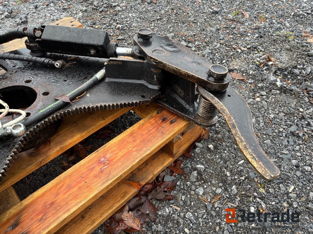 Flerträdshantering Komatsu S92 - الآلات والماكينات الزراعية: صور 5 Flerträdshantering Komatsu S92 - الآلات والماكينات الزراعية: صور 5