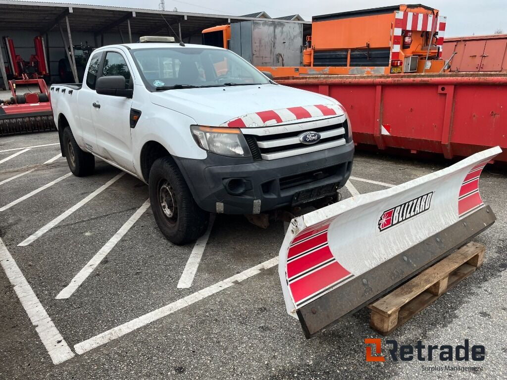 Ford Ranger 2.2 Tdci Rab Cab 4x4 Manuel med sneplov - سيارة: صور 4 Ford Ranger 2.2 Tdci Rab Cab 4x4 Manuel med sneplov - سيارة: صور 4