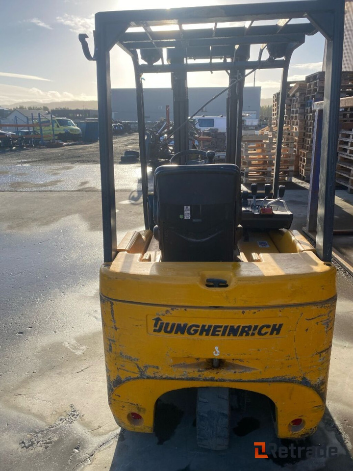 Gaffeltruck Jungheinrich EFG-DF-15 G301 ZZ 500Ah 1054 7861 - معدات صناعية: صور 2 Gaffeltruck Jungheinrich EFG-DF-15 G301 ZZ 500Ah 1054 7861 - معدات صناعية: صور 2