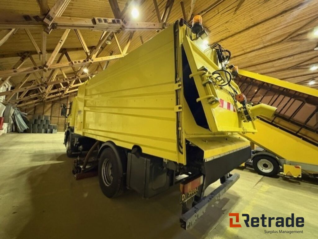 Glykol suger - Scania P310 med Bucher STKF 9500 på bygg! - شاحنة القمامة: صور 4 Glykol suger - Scania P310 med Bucher STKF 9500 på bygg! - شاحنة القمامة: صور 4