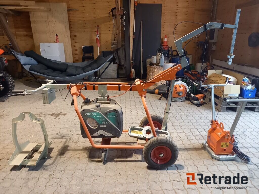 Hannevac Fliselægger/løfter VTH-150 Benzin - معدات المستودعات: صور 4 Hannevac Fliselægger/løfter VTH-150 Benzin - معدات المستودعات: صور 4